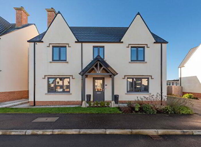 4 Bedroom Detached House For Sale In Ashgrove Walk, Newtownards, BT23