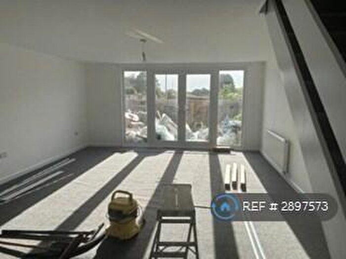 3 Bedroom Terraced House To Rent In Berwick Drive, Milton Keynes, MK3