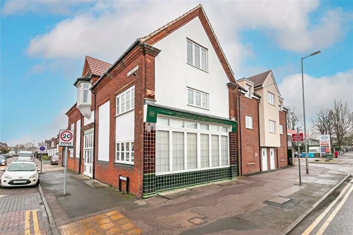 1 Bedroom Flat To Rent In Nightingale Road, Hitchin, SG5