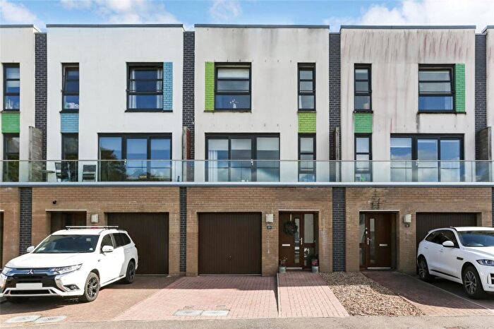 4 Bedroom House For Sale In Accord Crescent, Paisley, Renfrewshire, PA2