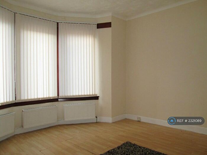 2 Bedroom Flat To Rent In Highholm Street, Port Glasgow, PA14