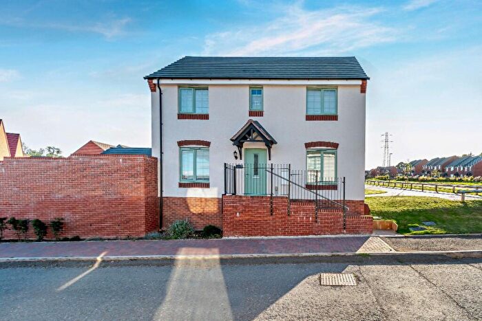 3 Bedroom Detached House For Sale In Roger Blythebrook Avenue, Coventry, West Midlands, CV7