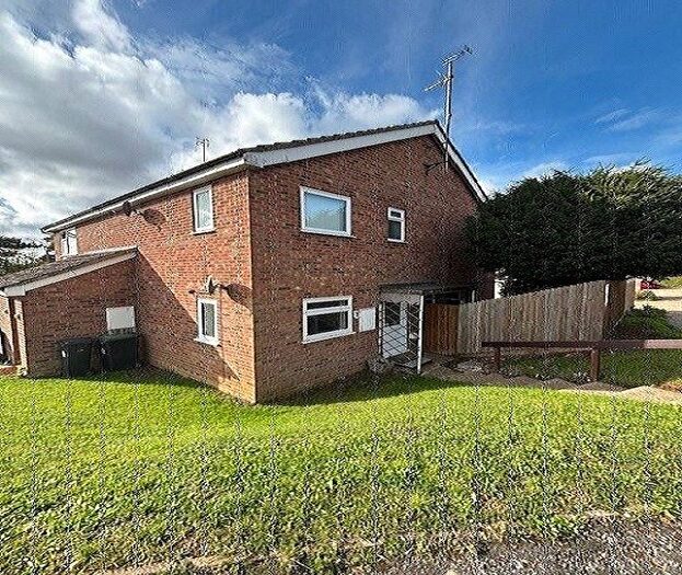 1 Bedroom Maisonette For Sale In Boulters Close, Stowmarket, Suffolk, IP14