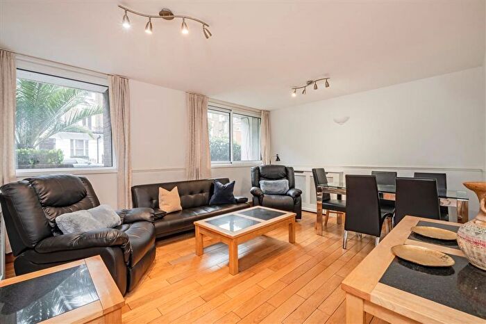 1 Bedroom Flat To Rent In Cheyne Walk, Chelsea, SW3