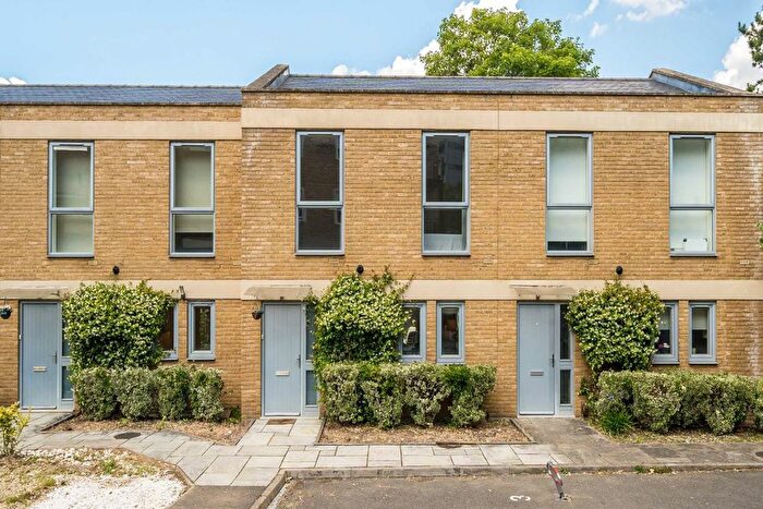 3 Bedroom Property To Rent In John Bull Place, London, W4