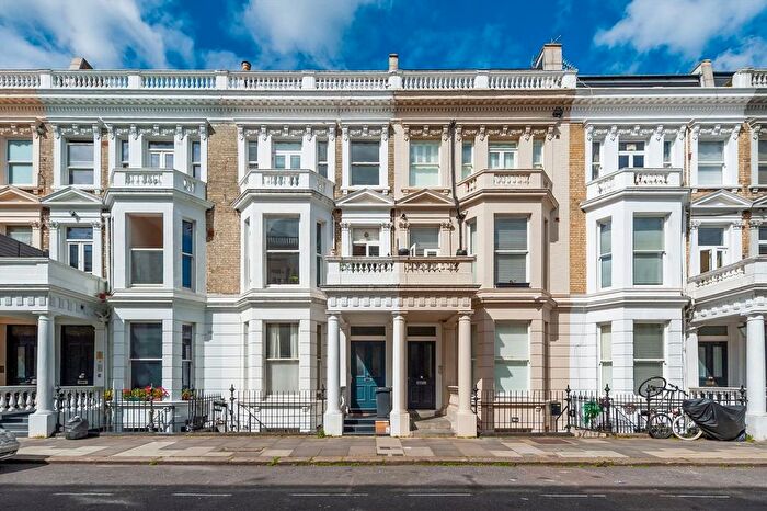 3 Bedroom Flat For Sale In Fairholme Road, West Kensington, W14