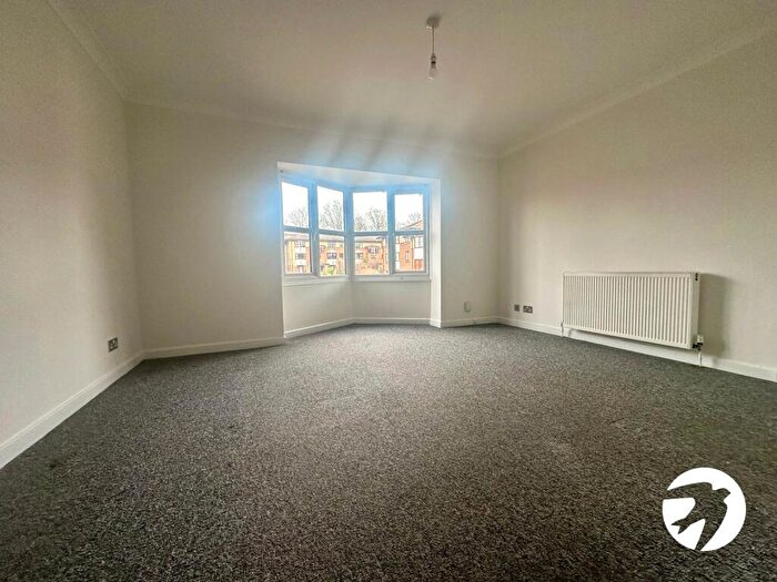2 Bedroom Flat For Sale In Halley Gardens, Lewisham, London, SE13