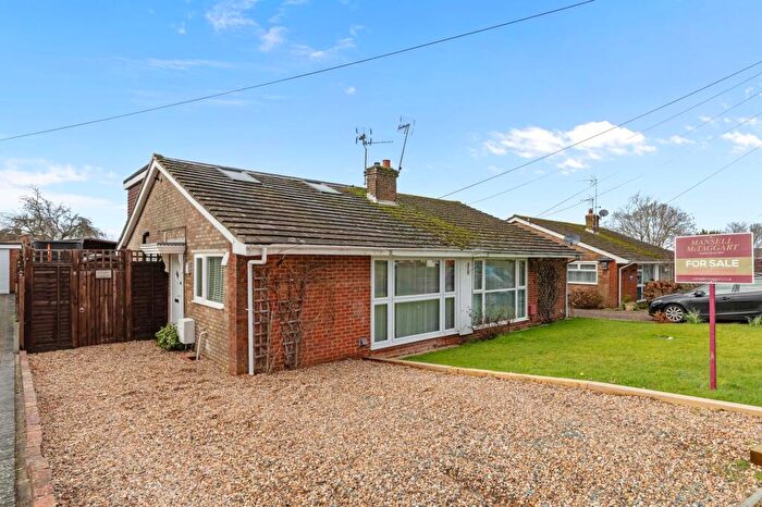 4 Bedroom Semi-Detached Bungalow For Sale In Shepherds Way, Horsham, RH12