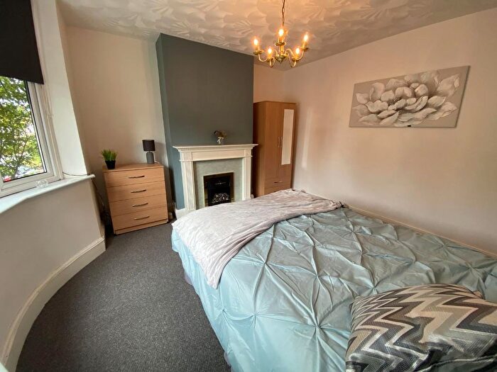 4 Bedroom Semi-Detached House To Rent In Embassy Road, Whitehall, Bristol, BS5