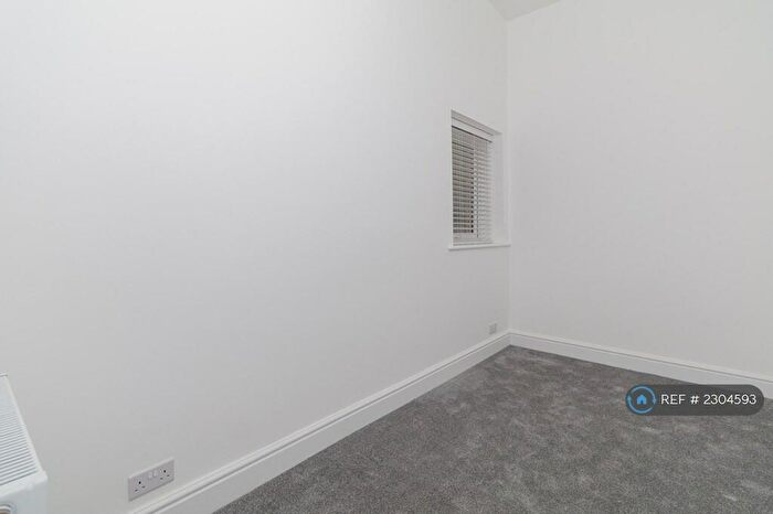 2 Bedroom Flat To Rent In Bouverie Road West, Folkestone, CT20