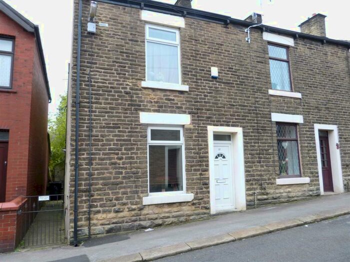 2 Bedroom End Of Terrace House To Rent In Mount Street, Glossop, SK13