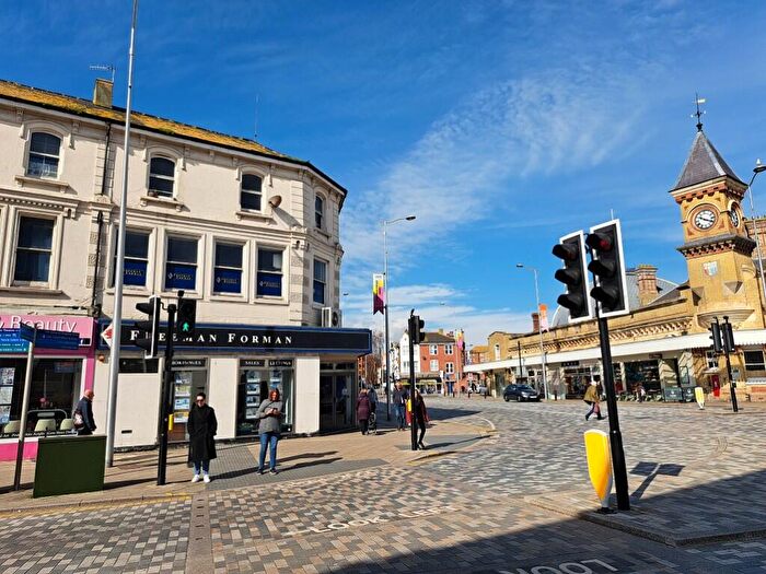 1 Bedroom Flat For Sale In Terminus Road, Eastbourne, East Sussex, BN21