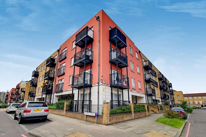 1 Bedroom Flat For Sale In Candle Street, Stepney, London, E1