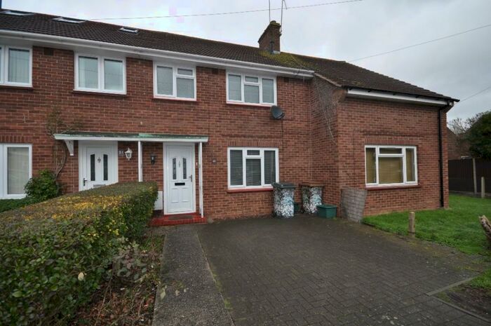 3 Bedroom Semi-Detached House To Rent In Longmeads Close, Chelmsford, Essex, CM1