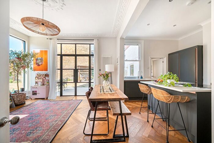 4 Bedroom Semi-Detached House For Sale In Byne Road, London, SE26