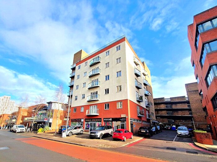 1 Bedroom Apartment To Rent In Market Street, Bracknell, Berkshire, RG12