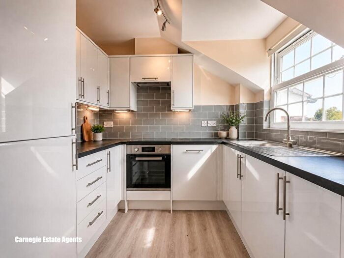 2 Bedroom Flat To Rent In Merrifield Court, Welwyn Garden City, Herts, AL7