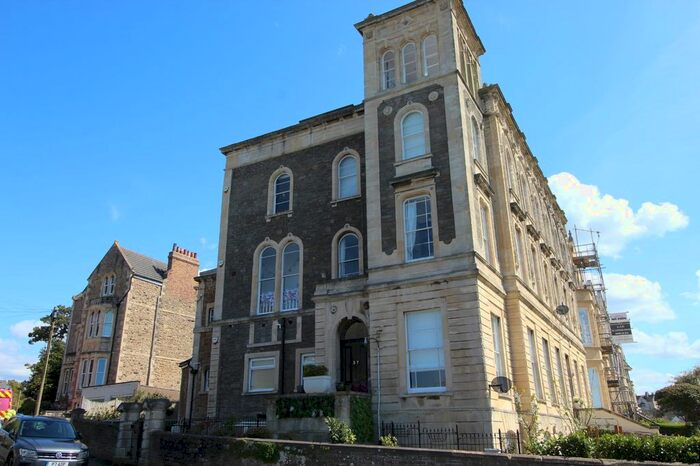 3 Bedroom Flat For Sale In Albert Road, Clevedon, North Somerset, BS21