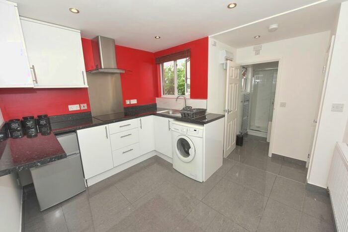 Studio To Rent In Penshurst Road, Thornton Heath, CR7