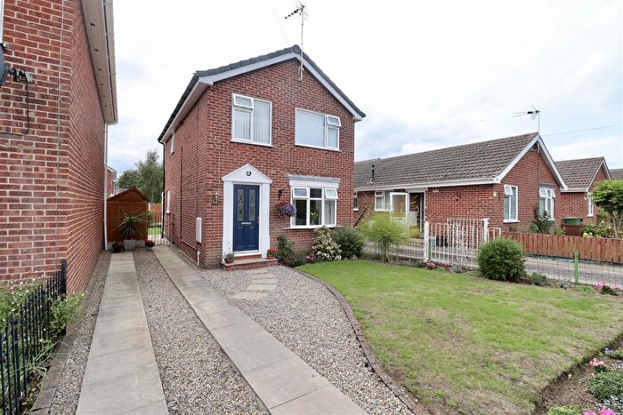 3 Bedroom Detached House For Sale In Wold Road, Pocklington, York, YO42
