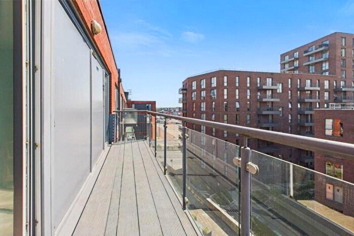 2 Bedroom Apartment For Sale In Bromsgrove Street, Birmingham, B5