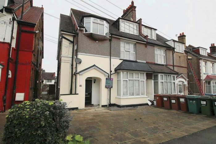 Studio To Rent In Belmont Road, Wallington, SM6