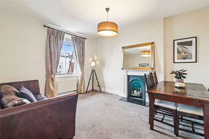 1 Bedroom Flat For Sale In Roman Way, London, N7