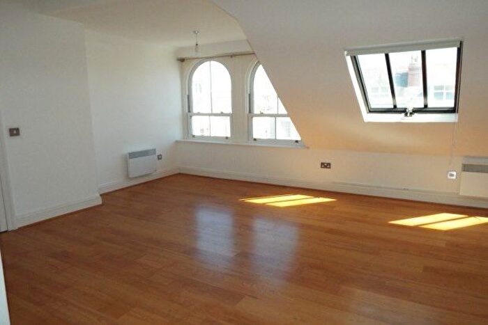 2 Bedroom Flat To Rent In Augusta Street, Llandudno, LL30
