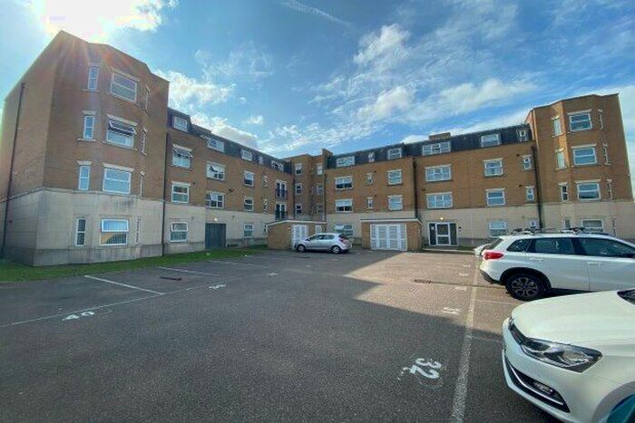 2 Bedroom Flat To Rent In Zion Place, Margate, CT9