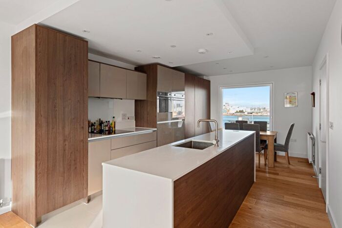 2 Bedroom Flat For Sale In Hugero Point, Rennie Street London, SE10