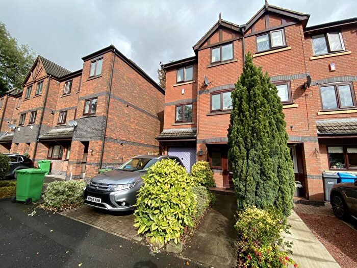 4 Bedroom House To Rent In Evans Close, Didsbury, Manchester, M20
