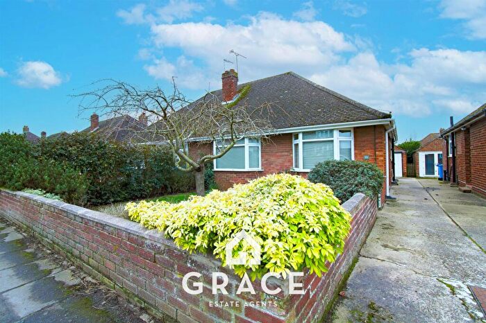 2 Bedroom Semi-Detached Bungalow For Sale In Chesterfield Drive, Ipswich, IP1