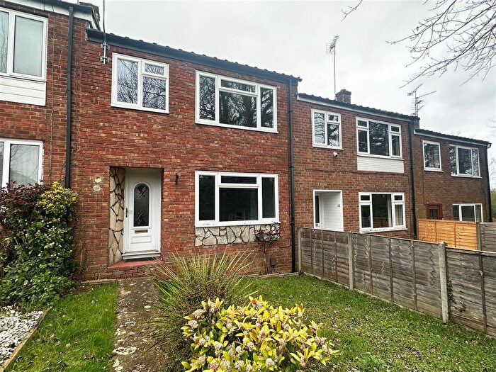 3 Bedroom Terraced House To Rent In The Drive, Totton, Southampton, SO40