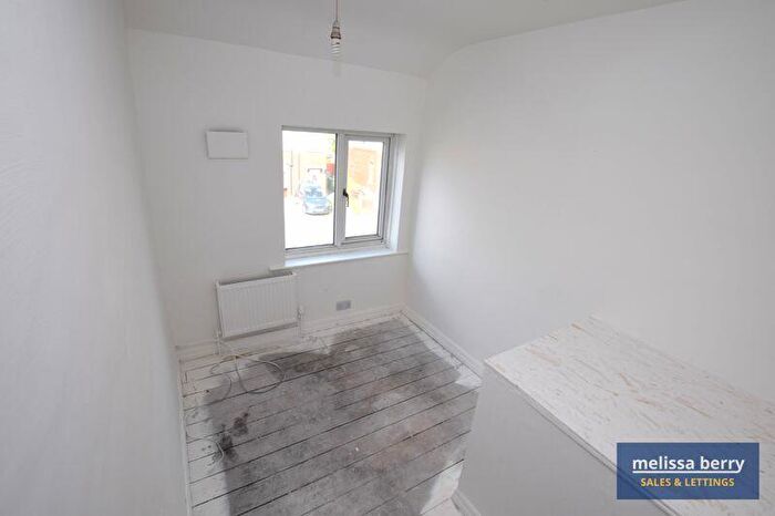 3 Bedroom Terraced House For Sale In Green Lane, Middleton, Manchester, M24
