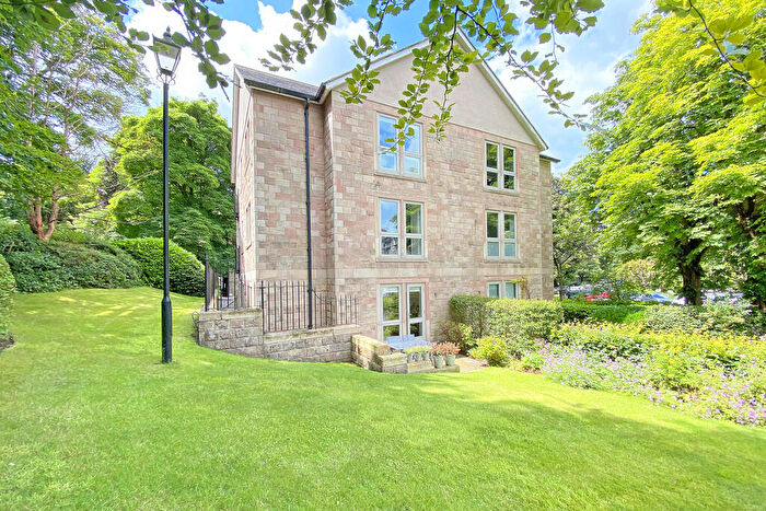 2 Bedroom Flat To Rent In Clarence Drive, Harrogate, HG1