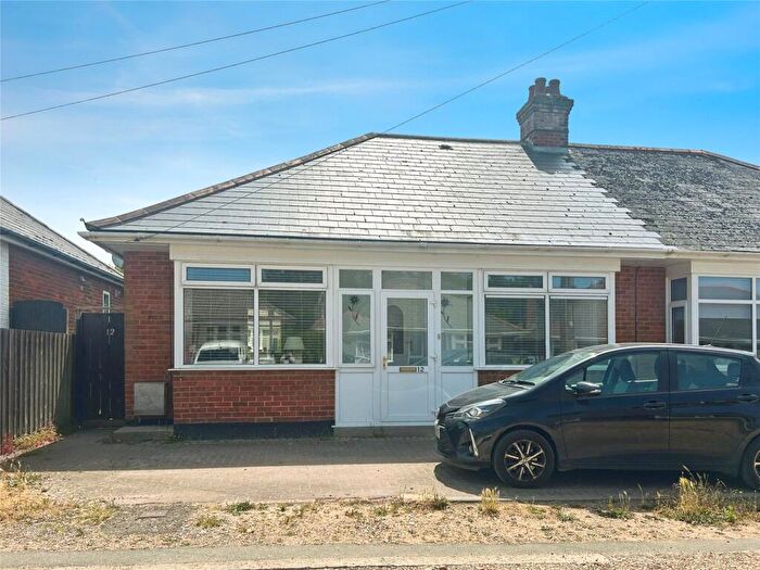 2 Bedroom Bungalow For Sale In Broadfields Avenue, Cowes, Isle Of Wight, PO31