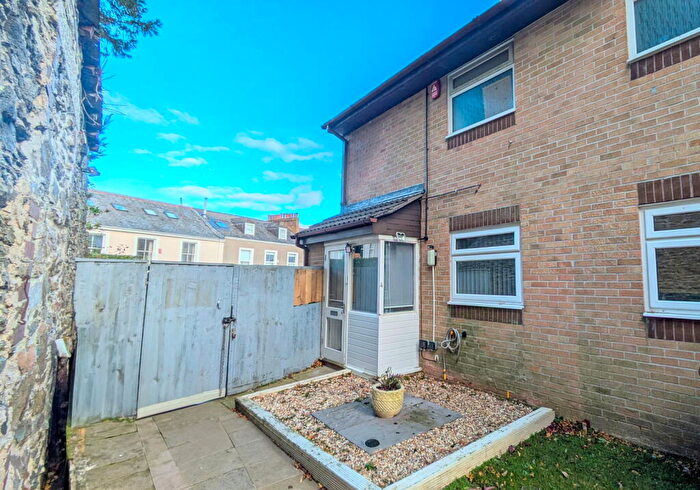 1 Bedroom Semi Detached House For Sale In Hartley Court, Plymouth, PL3