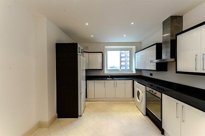 5 Bedroom Apartment To Rent In Strathmore Court, London, NW8