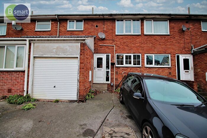 3 Bedroom Town House For Sale In Station Street, Swinton, S64