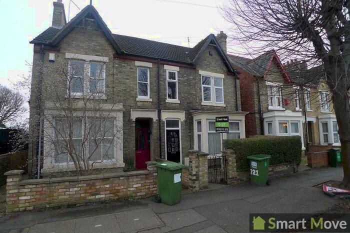 5 Bedroom Semi-Detached House To Rent In Eastfield Road, Peterborough, Cambridgeshire. PE1