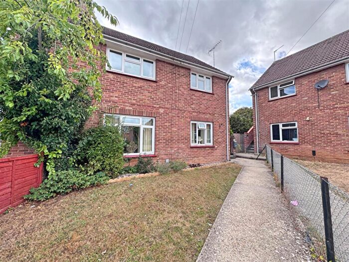 2 Bedroom Maisonette For Sale In Pygot Place, Braintree, CM7