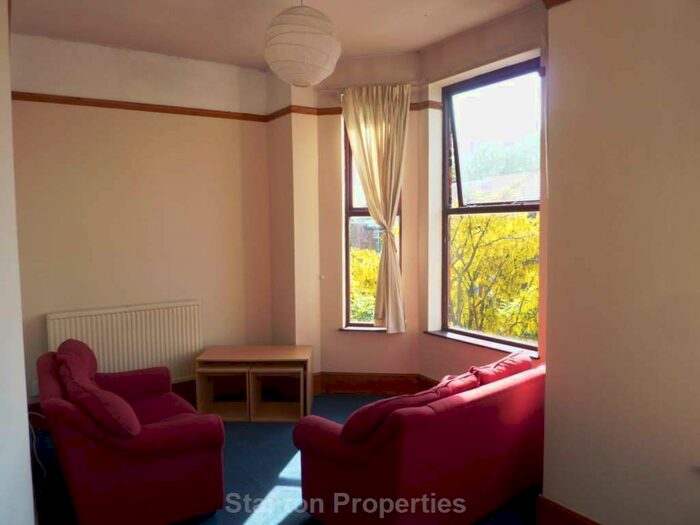 1 Bedroom Flat To Rent In Wellington Road, Fallowfield, M14