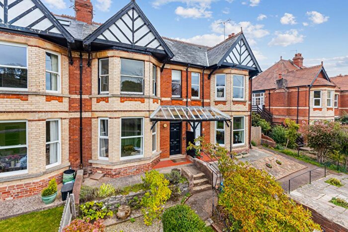 2 Bedroom Flat For Sale In Station Road, Budleigh Salterton, EX9