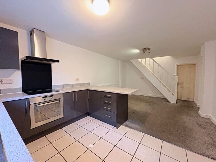 3 Bedroom Terraced House For Sale In Old Road, Failsworth, Manchester, M35