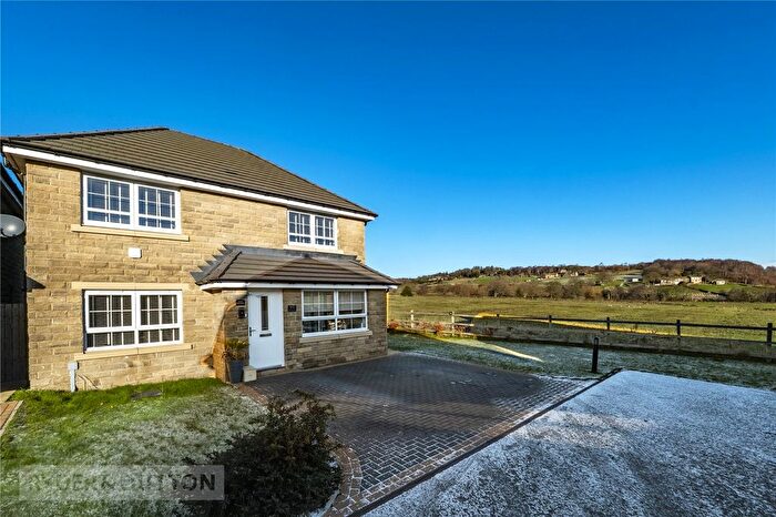 4 Bedroom Detached House For Sale In Poppy Gardens, Meltham, Holmfirth, West Yorkshire, HD9