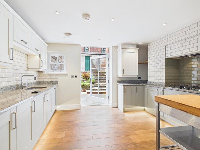 4 Bedroom Terraced House To Rent In Catherine Street, L8