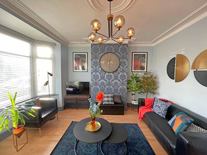 3 Bedroom House To Rent In Calvert Road, Sheffield, S9