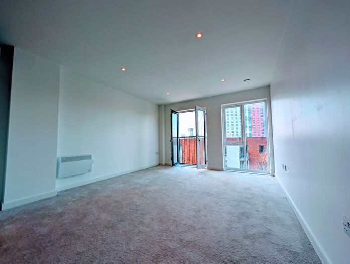 1 Bedroom Flat To Rent In Ordsall Lane, Salford, M5