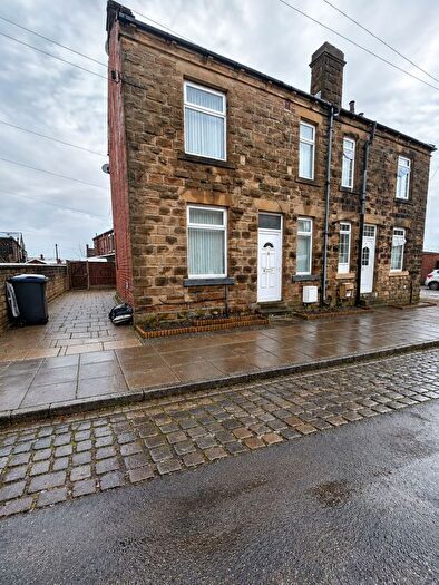 2 Bedroom Semi Detached House To Rent In William Street, Staincliffe, WF13