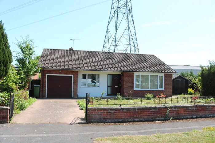 3 Bedroom Detached Bungalow For Sale In Westbourne Drive, Crowle, North Lincolnshire, DN17